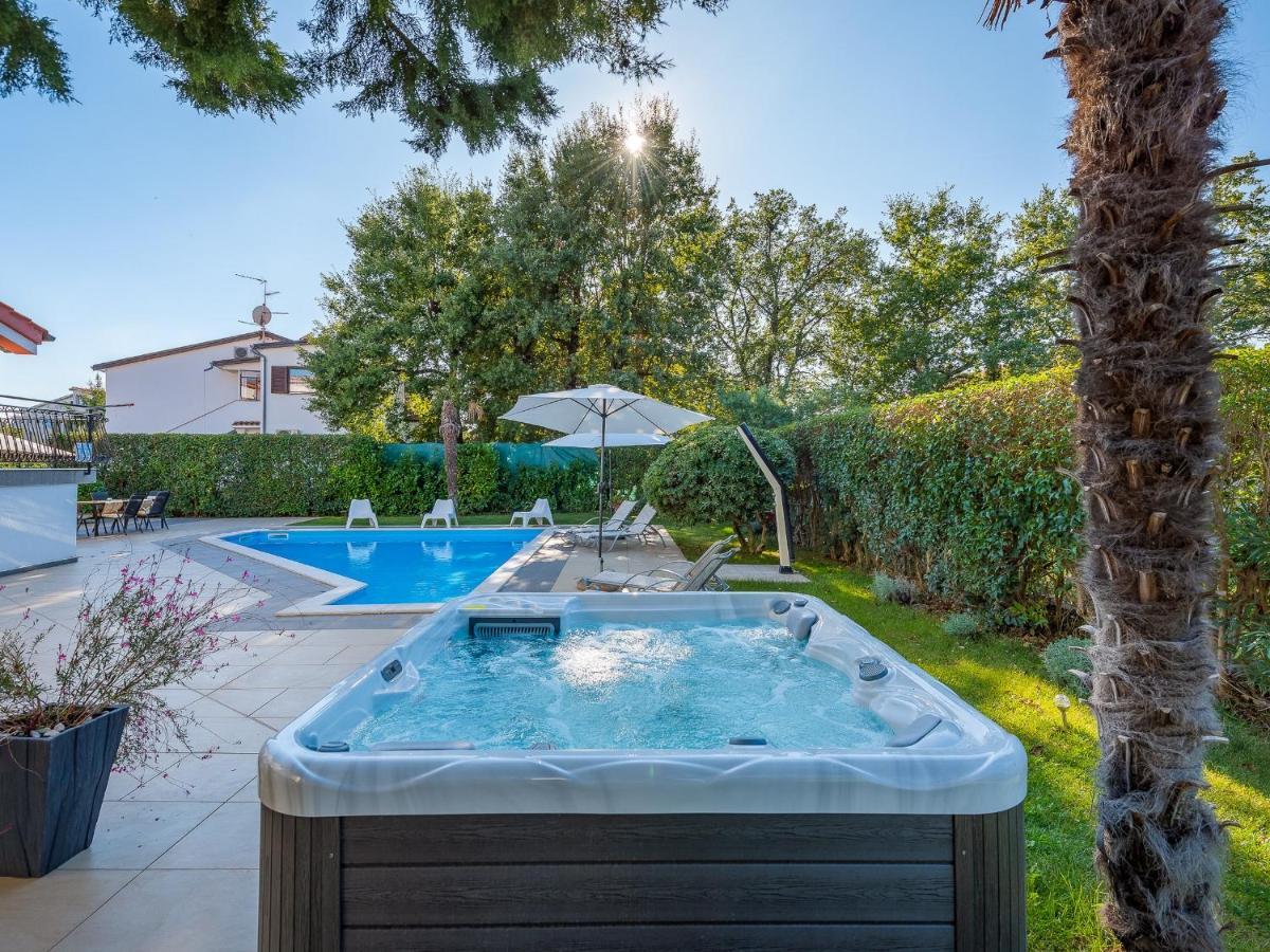 Villa Martimar With Pool And Hot Tub In Istria Rosini Buitenkant foto